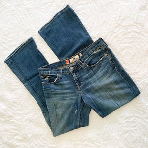 Juicy Couture Distresses Jeans size 29